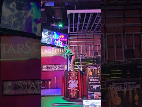 Beautiful girls walking Pattaya #thailand #girls