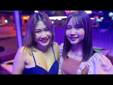 Inside A Pattaya Club With Many Pretty Thailand Girls