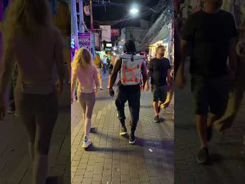 Pattaya Nightlife Walkingstreet 4K 🇹🇭 Beautiful Girls and Ladyboys #travel #shorts
