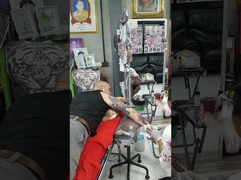 Queen tattoo Pattaya, check this out! #shorts #pattaya #pattayathailand