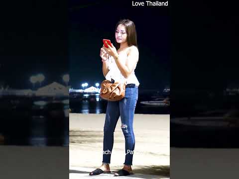 So Many Freelancers at Beach Road ⛱️ PATTAYA #shorts #thailand #pattayabeach #travel