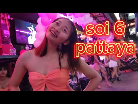 soi6 pattaya, small walk after dinner.