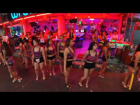 4K 360 VR tour of the famous Soi 6 in Pattaya Thailand – Nightlife February 2024