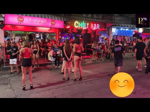 Exploring Pattaya's Nightlife: Soi 6 Go-Go Bars and the Vibrant Scene with Sexy Thai Girls
