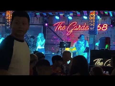 Garden 168 Pattaya Live music bands Thai bars always packed with happy party people locals芭提雅土嗨吧泰国🇹🇭