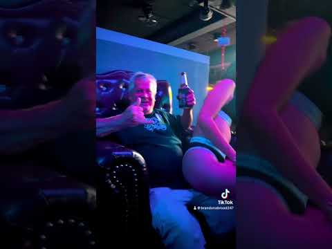 Lady bars in Pattaya #pattaya #thailand #bar #funny #short #party #beautiful #girl