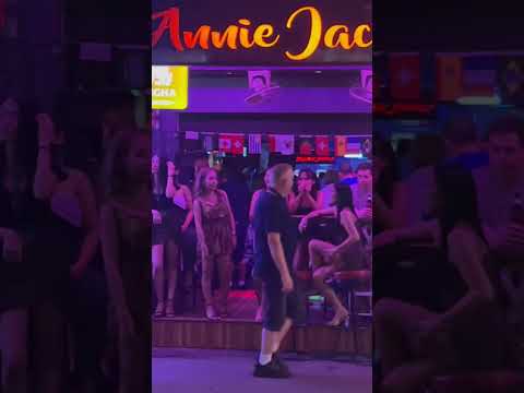 Pattaya nightlife, golden bar girl,Thailand, 4Lovelife#youtubeshorts