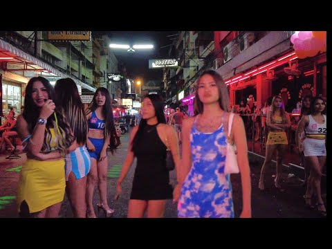 Pattaya Nightlife,Soi 6,Soi 7,Soi 8 and Beach Road Bars,21 Dec 2022.Thailand
