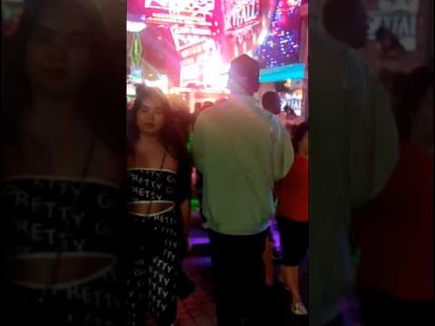Pattaya Walking Street | Pattaya Night Life | Scams, Ladyboys Go Go Bars | Thai Massage Parlours 🇹🇭