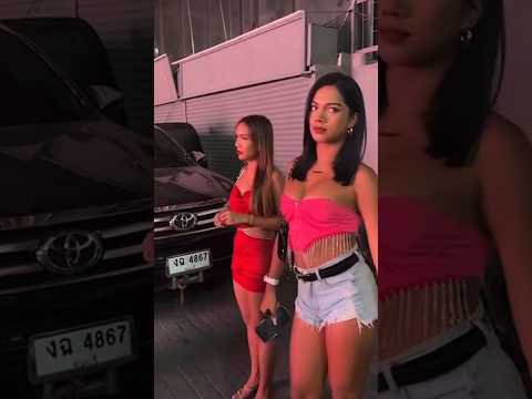 Beautiful Ladyboys At Gate Of Walking Street, Pattaya Thailand 🇹🇭 #nightlife #ladyboy #pattaya