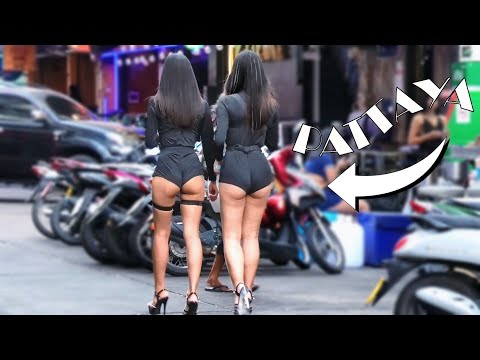 OLD MEN PREFER YOUNG LADIES! PATTAYA STREET SCENES. Thailand In December Before Happy New Year