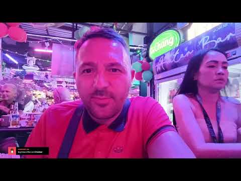 Pattaya Live Xmas Geoff Carter party