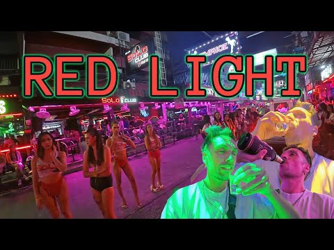Pattaya RED LIGHT DISTRICT (I was scared 😂)🇹🇭
