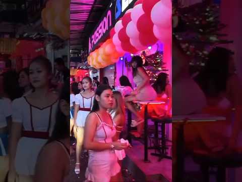 Pattaya Soi 6 Nightlife Boom Boom Beautiful Bar Girls. Freelancers 😈 #thailand #pattaya