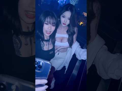 Pattaya Soi 6 Nightlife Boom Boom Two Beautiful Bar Girls 😈 #myyearonyoutube2024