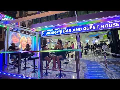 Moggy's Bar Pattaya LIVE  Stream