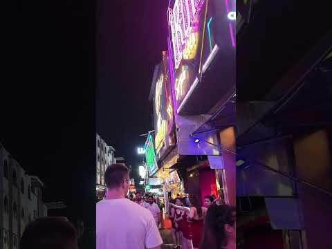 Nightlife in Pattaya Walking Street 🎸 | Bars, Clubs & Street Food #PattayaWalkingStreet #Pattaya2025