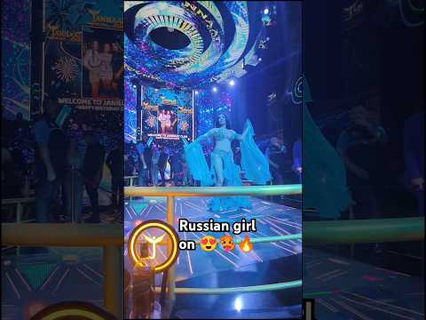 Russian girl 🥵😍🔥 #shorts #youtubeshorts #beautifulgirl #club #bars #pattaya #nightlife #thailand