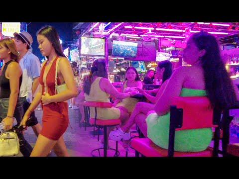 [4K] Pattaya Walking Street Full of Freelancers and Bar Girls