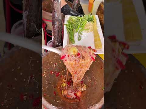 Come see fresh noodles-Thai Street Food