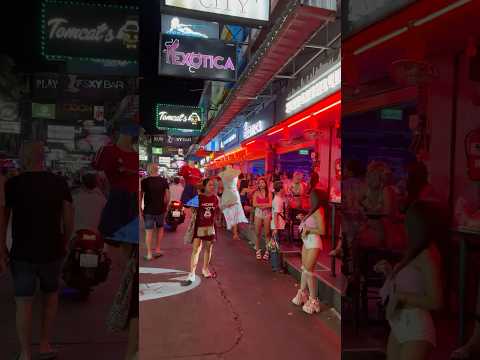 🇹🇭Pattaya Night Life Soi Six Pattaya Thailand 02💫 #pattayanightlife #soi6